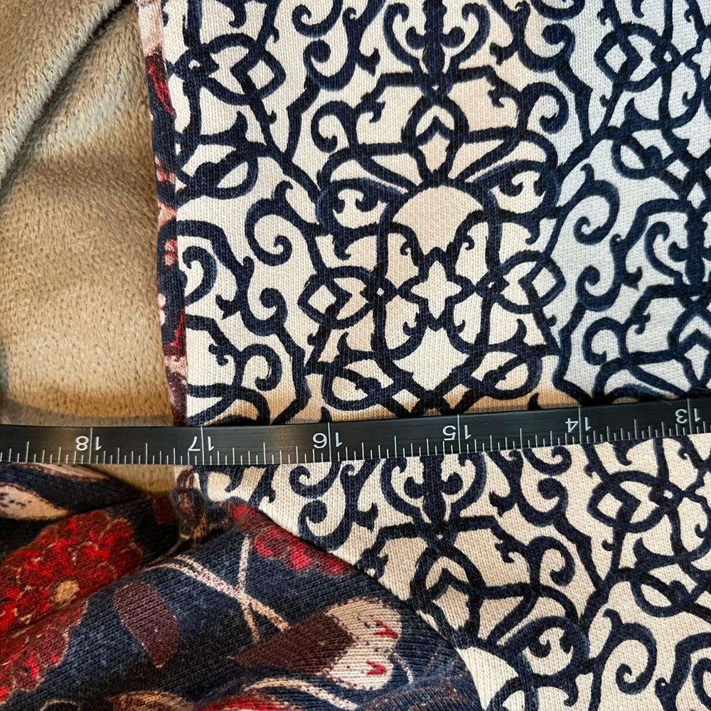 Tory Burch Sz Xs Multi Pattern Pullover! - image 7